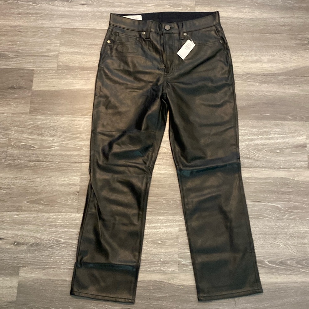 Gap size 28(6p) faux leather pants
